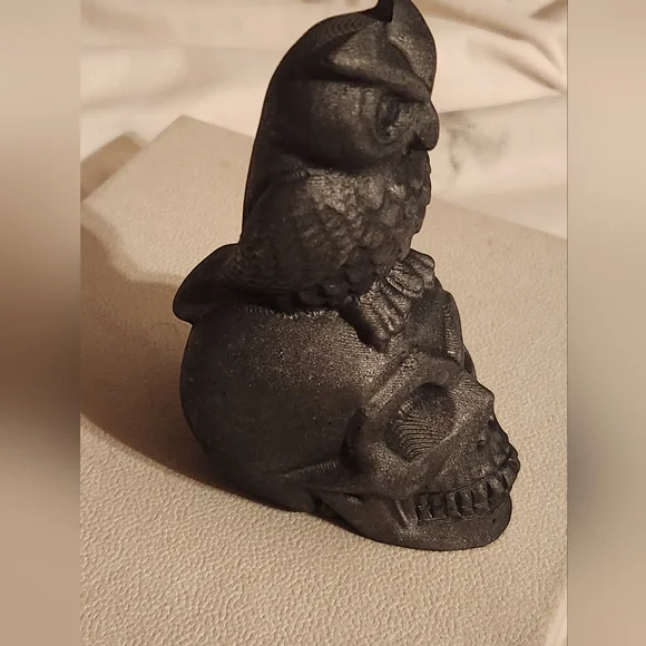 Shungite Skull and Owl Carving - Picture 3 of 5